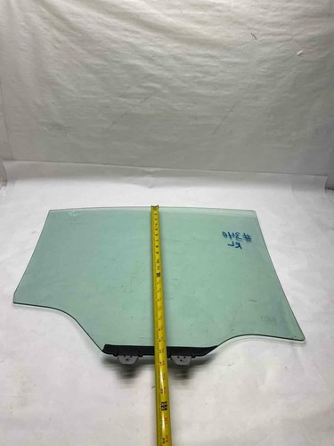 2003 - 2007 SATURN ION Rear Door Glass Window Left Driver Side LH Sedan G - Picture 6 of 12