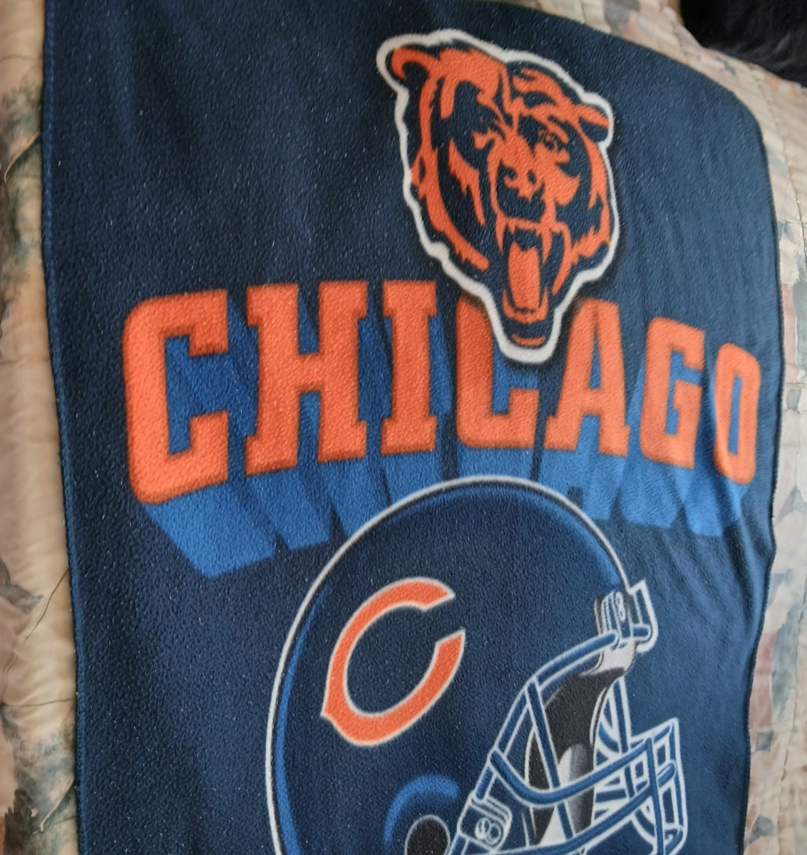CHICAGO BEARS LIGHT WEIGHT BLANKET. 46