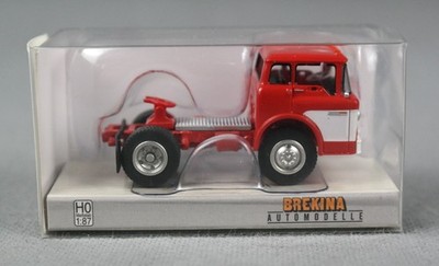 BREKINA 86325 H0,1:87 Ford C-Series Tilt-Cabine, rot/weiß NEUHEIT 2025!