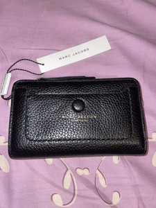 marc jacobs empire city leather zip wallet