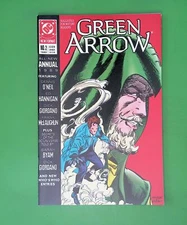 Green Arrow #2 Vol. 2 1989 DC Comics Annual High Grade Comic Book V56-13