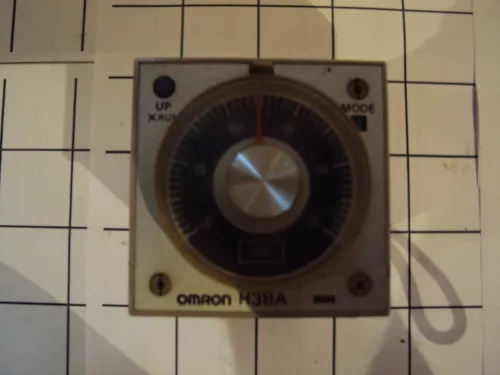 OMRON TYPE H3BA TIMER