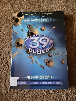 The Maze of Bones (39 Clues, No. 1) - Paperback By Riordan, Rick 