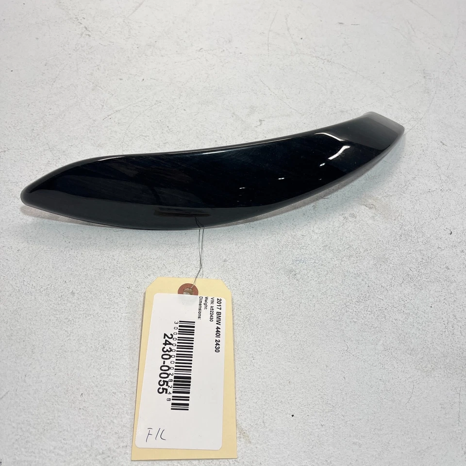 Moldura de manija de tirador de puerta delantera izquierda BMW 440I 2017-2020 OEM Foto 2 de 4