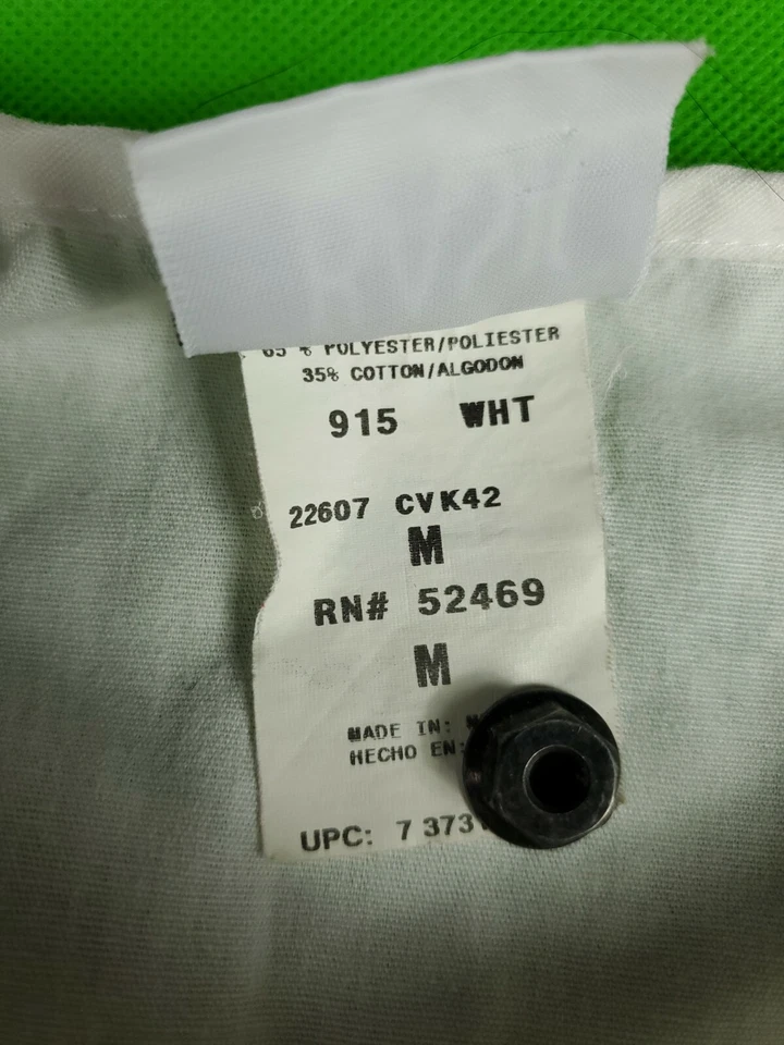 Simply basic white unisex button up long sleeve scrub jacket size M - Image 2 of 4