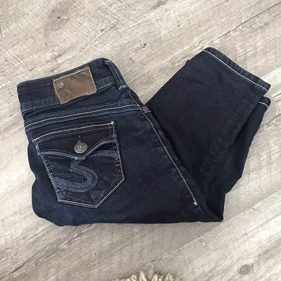 Pantalones Cortos de Jean Bermudas Largas Suki Rose Excedente Plateados Lavado Oscuro Talla 25 Solapa Foto 2 de 4