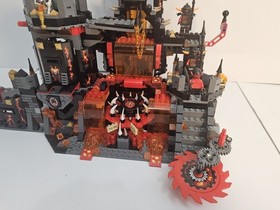 LEGO NEXO KNIGHTS: Jestro's Volcano Lair 70323 Evil Mobile 70316 Moltor's 70313