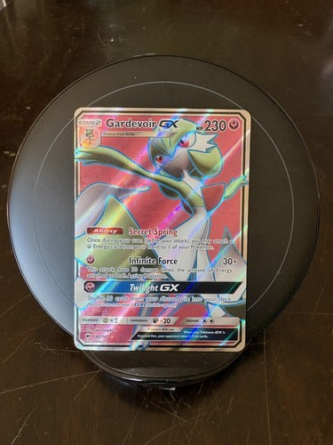 Gardevoir GX - Sun & Moon Burning Shadows 140/147 Full Art Ultra Rare