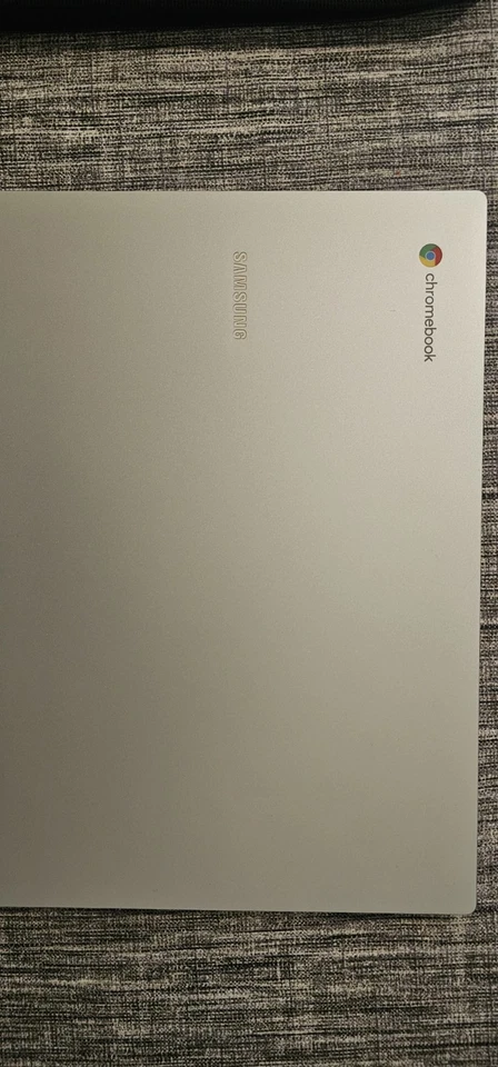 Samsung Galaxy Chromebook Go 14" (64GB eMMC, Intel Celeron N, 2,80 GHz, 4GB)... - Immagine 2 di 4