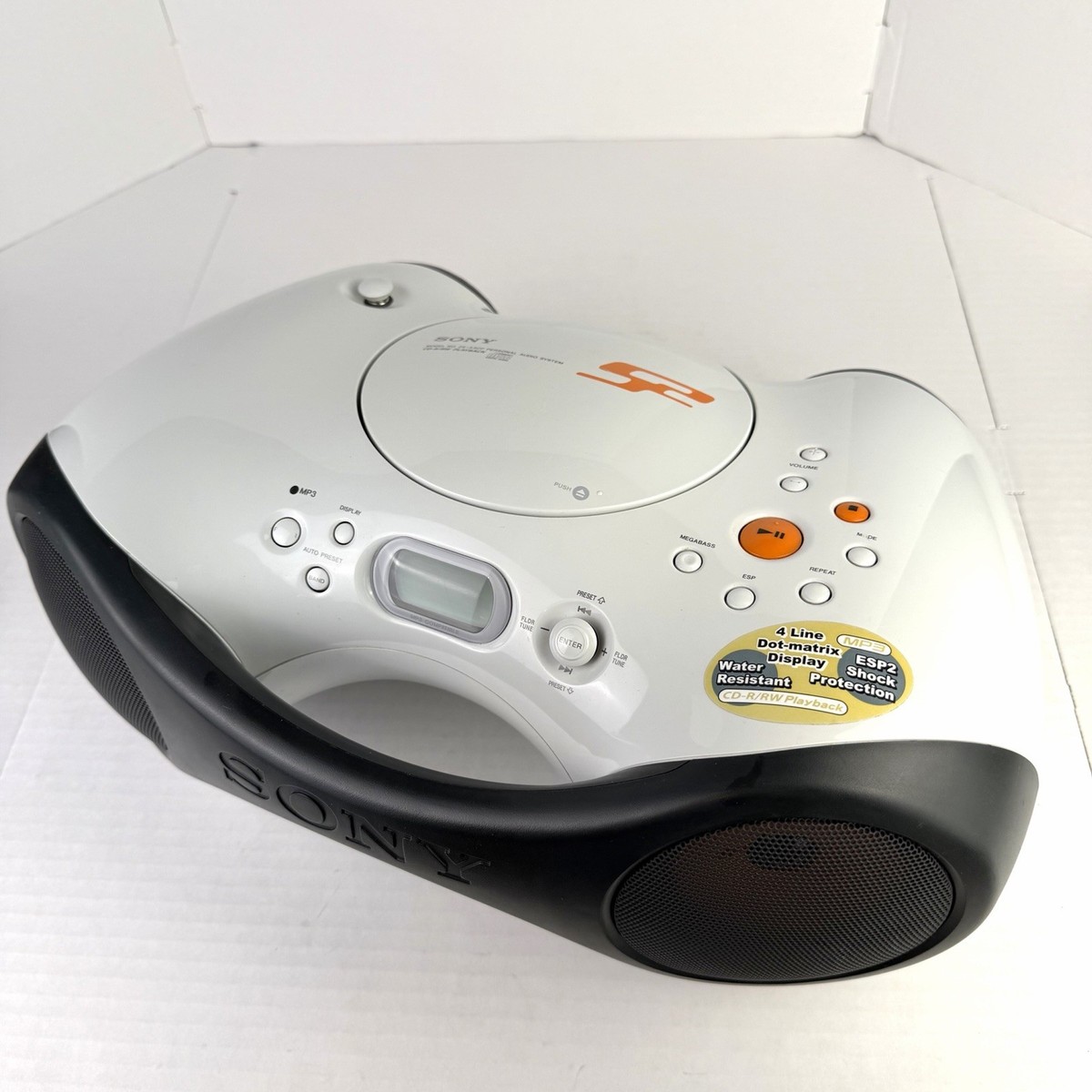 Sony ZS-X3CP S2 Sports Boombox CD Player AM/FM Radio MP3 Water