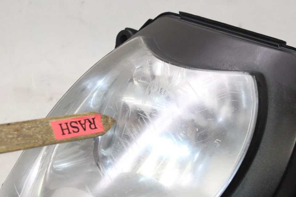 01-07 SUZUKI HAYABUSA GSX1300R OEM FARO DELANTERO FARO LUZ LÁMPARA Foto 3 de 4