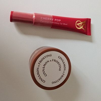 Victoria's Secret Lip Mask Duo - Cherry Pop Flavor & Cinnamon Frosting Scent