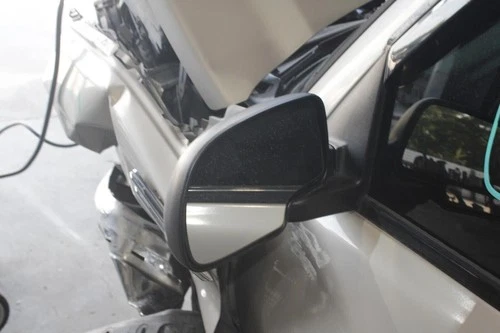 CHEVROLET SILVERADO 1500 PICKUP L Door Mirror Manual; (sail mount), folding (o