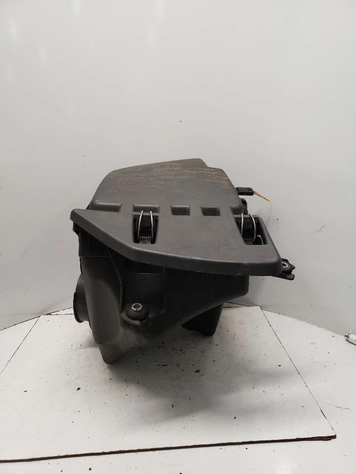 Limpiador de aire compatible con 04-05 BMW 525i 1384488 Foto 2 de 4