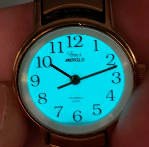 VTG Timex Indiglo Watch 23mm Round White Dial Gold Tone Flex Band New Battery