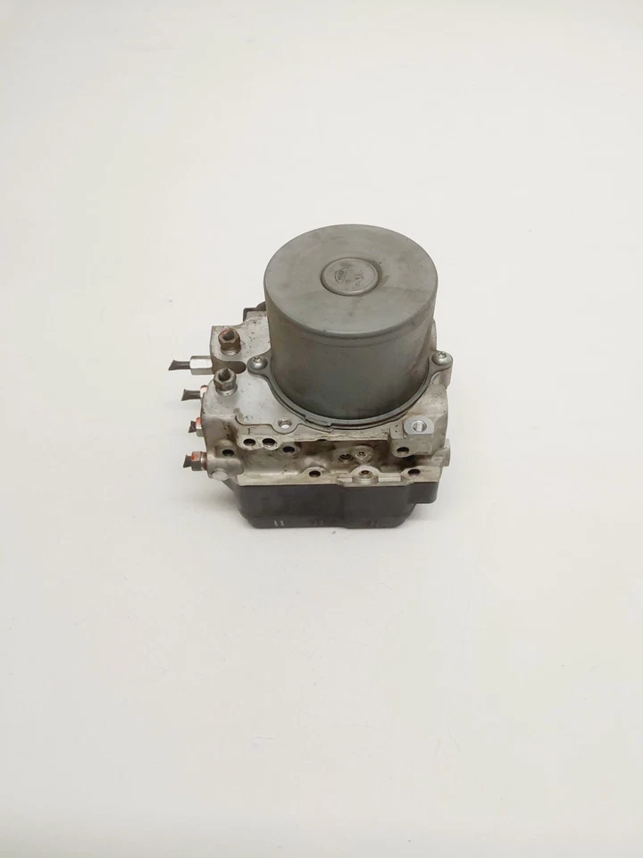 2008-Toyota Scion XB Anti-Lock Brake Pump 44540-12280 89541-12510 OEM - Image 3 of 4