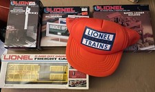 Vintage 0 And 027 Lionel Train Freight Box Car And accessories