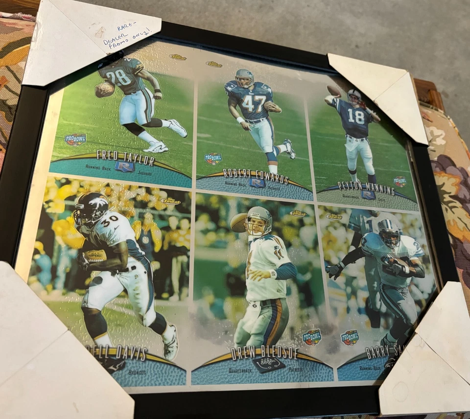 Topps Finest 1998 罕见 Jumbo Uncut Sheet Manning RC 新秀 Barry Sanders 带框! — 第 2/3 张图片