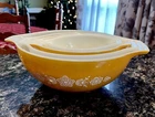 Set 4 Vintage Pyrex Butterfly Gold Nesting Mixing Bowls