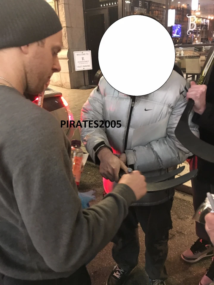 Palo de hockey firmado por Kris Steeg Chicago Blackhawks 2015 Stanley Cup Champions Foto 3 de 3