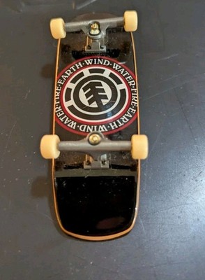 BIGH Fingerboard Professionnel en Bois d'Érable Naturel - Skateboard à Doigts - Petit Finger Skate - Couleur: Dino