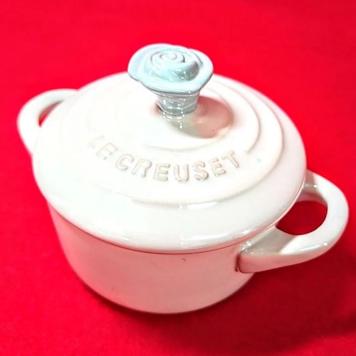 Le Creuset Petit Rose Cocotte Set White Lustre w/Box - Picture 4 of 12