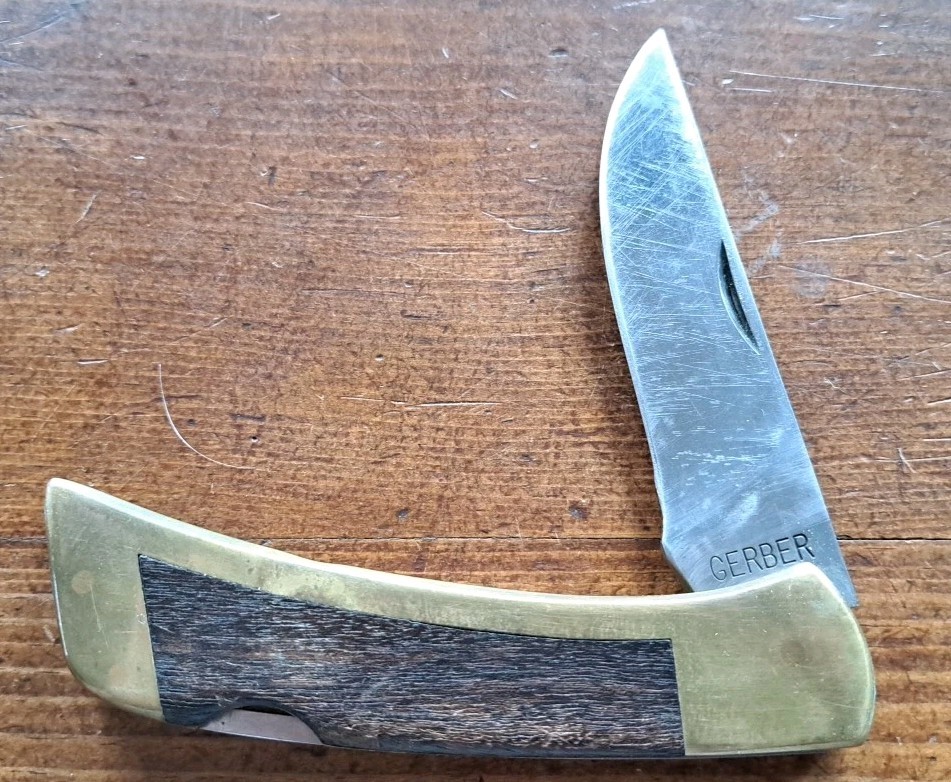  -  ナイフ　97223  アメリカ Vintage Gerber USA 97223 Folding Pocket Knife, Lockback