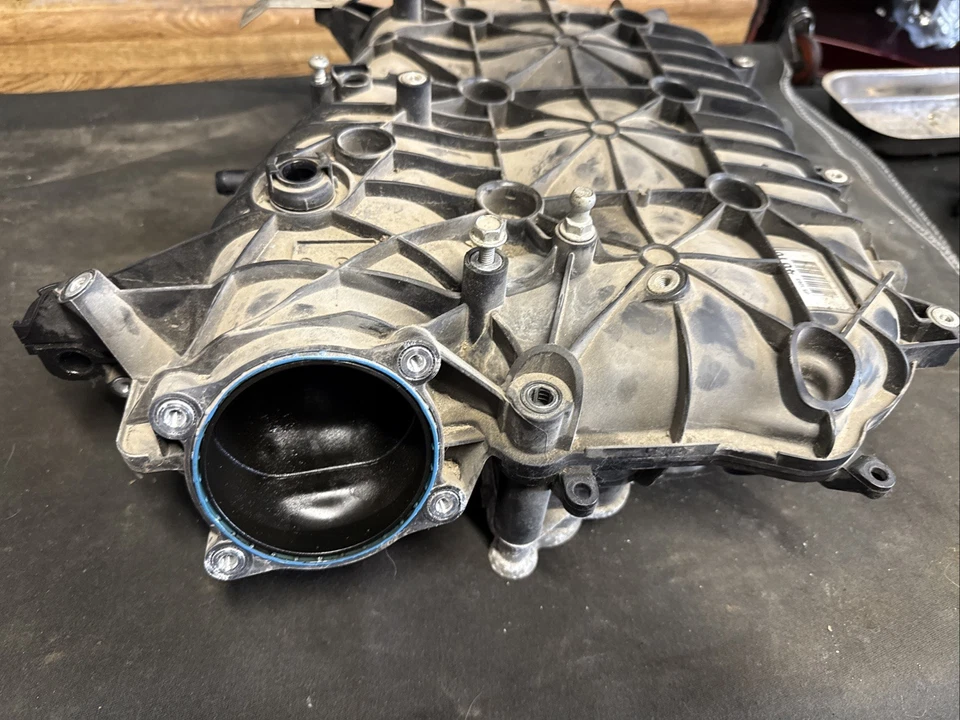 2010-2016 BUICK LACROSSE 3.6L UPPER INTAKE MANIFOLD USED OEM - Image 3 of 4