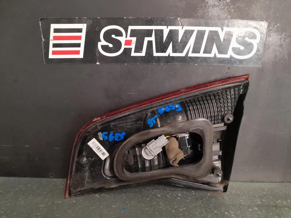 RENAULT KOLEOS REAR GARNISH TAILGATE LAMP (LH SIDE), H45, 09/08-04/16 08 09 10 1 - image 2 of 3