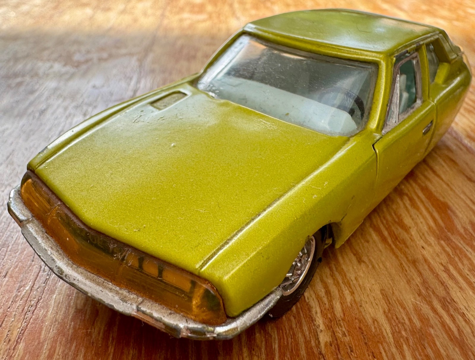 Corgi 284, Citroen SM - Free Price Guide & Review