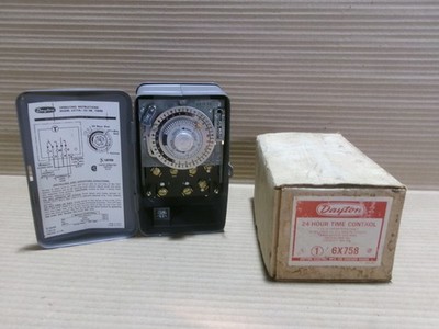 Dayton 6X758 24-Hour Time Control 120 V 40 Amp 2 HP Daily Timer AK
