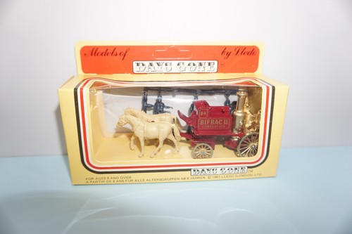 Lledo Days Gone Job Lot x 4 horse drawn omnibus / van / tram boxed - Picture 4 of 6