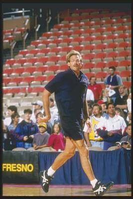 Forward Kurt Rambis Los Angeles Lakers runs down the court before - Old Photo