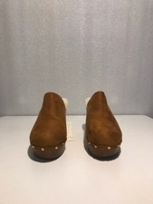 New MUDD Megan Mules Clogs, Brown w/ Gold Studs Faux Shearling - Size: 8.5