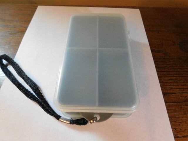 Fishing mini tackle box 5.5 inches floats