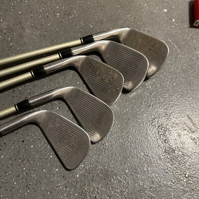 Titleist DCI Gold Iron Set 5-9 RH Regular Flex Titleist MG-207