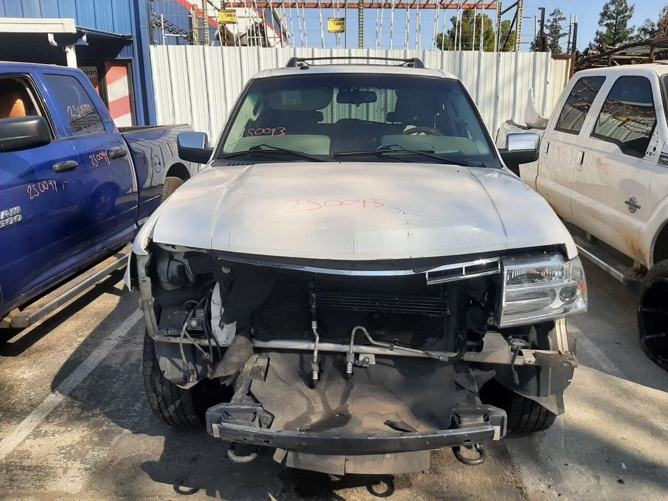 Ford Expedition 2009-2014 tanque de combustible 33,5 gal 131" Wb identificación extendida Al1Z9002B Foto 2 de 4