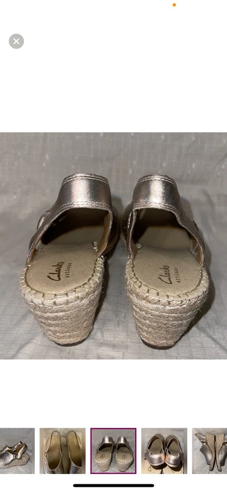 "Sandalias Clarks Petrina Gail doradas metálicas con tacones de cuña de 2 1/2""" Foto 4 de 4