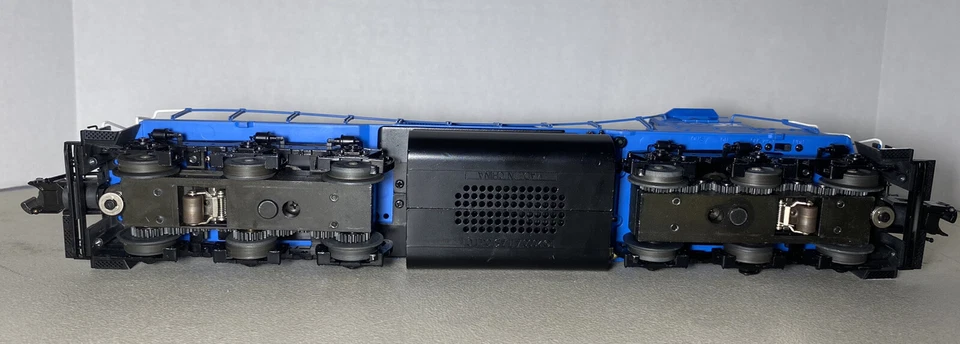 Atlas SD-35 Diesel Locomotive #6804-1 Conrail #6002 Used. Our # U1059 - Image 3 of 4