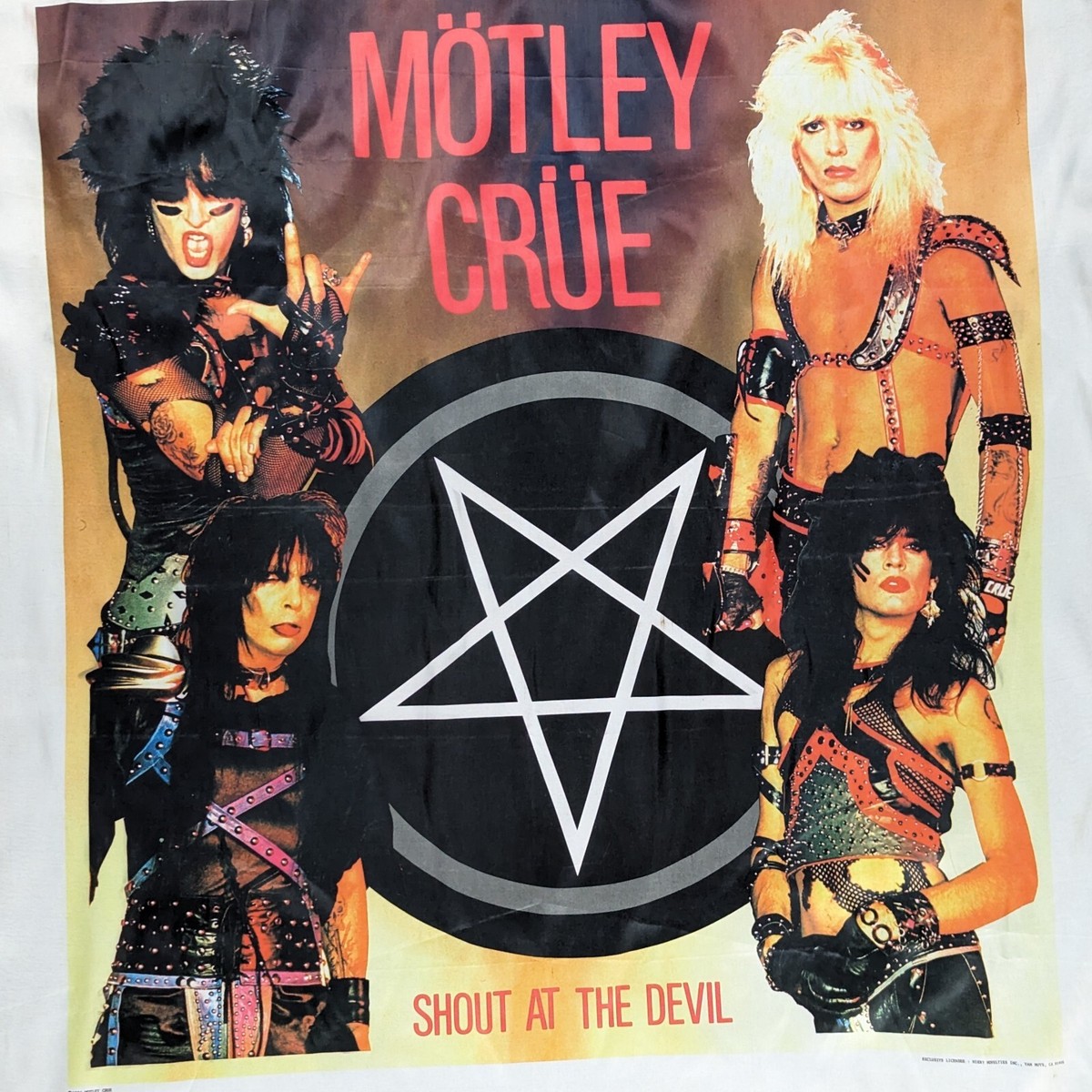 せ*5様 Tsuyoshi Club コンサートポスター 1984年 1984 Motley Crue Fabric Poster Tapestry Shout At The Devil Vintage