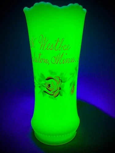 Antique UG Uranium CUSTARD GLASS Bud Vase - Souvenir Balaton MN Minn