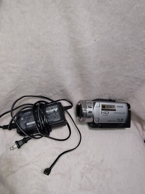 SONY ソニー HANDYCAM HDR-UX1 ハイビジョン Sony HDR-UX1 AVCHD Camcorder Review - Videomaker