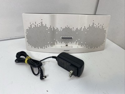 Bose SoundDock XT Speaker White Model 415209 Lightning Dock