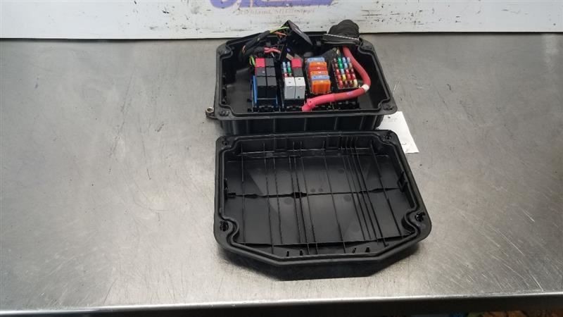 Maserati GranTurismo Fuse box