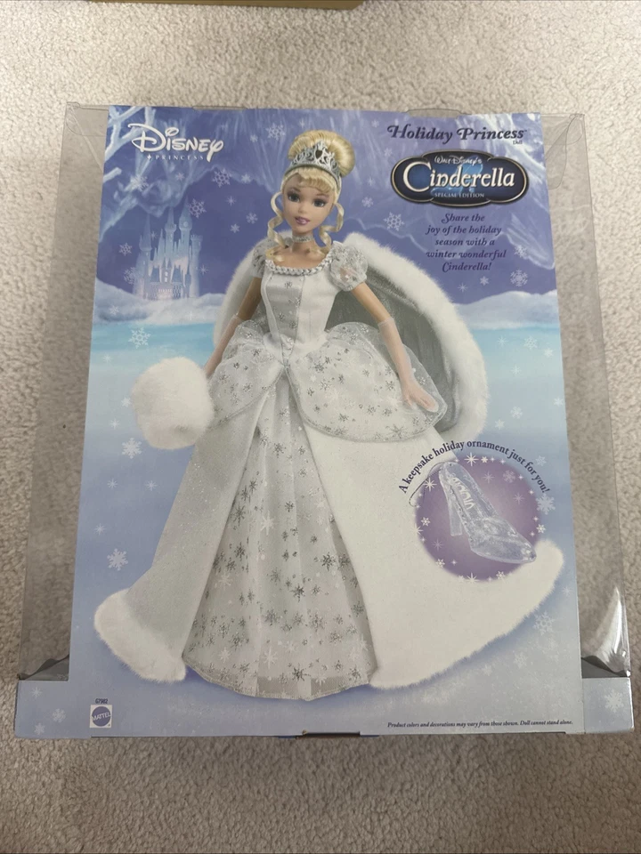 特别版华特迪士尼灰姑娘假日公主芭比娃娃 — 第 3/3 张图片