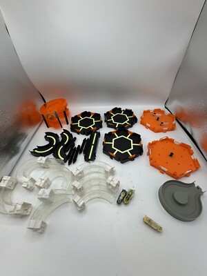 Konvolut Hexbugs Nano Track und Bugs Loops Verbinder Tunnel 23 Stück & 3 Bugs