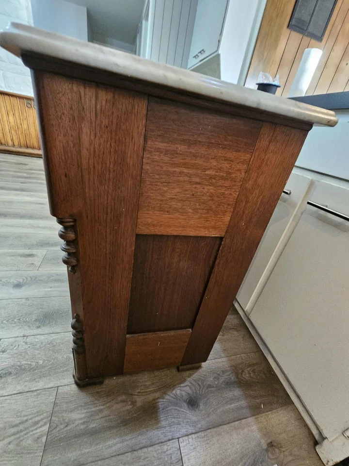 antique marble top dresser cherry wood 3 drawers with key - Image 4 of 4