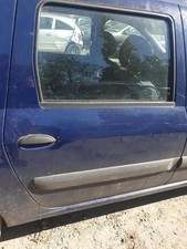 Porte arrière et accessoires Dacia LOGAN