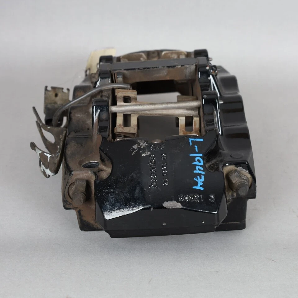 Pinça de freio dianteira esquerda driver Audi R8 2010-2013 420615107B fabricante de equipamento original usada - Imagem 3 de 4