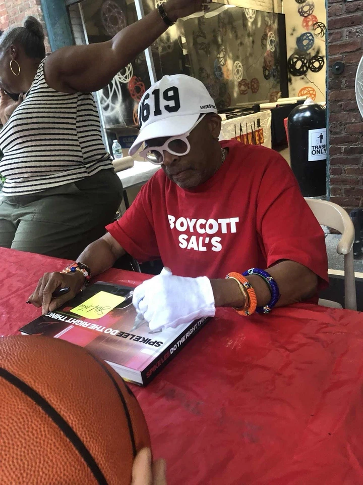 Spike Lee: Do The Right Thing Book Acceptable Condition Behind Scenes Autograph - Image 2 of 2